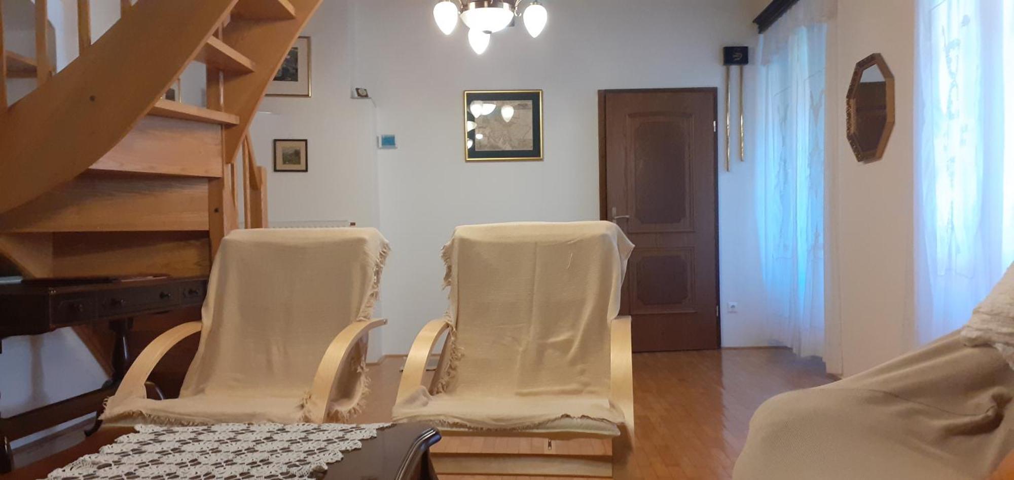 Lovely Old City-Center Apartment 류블랴나 외부 사진